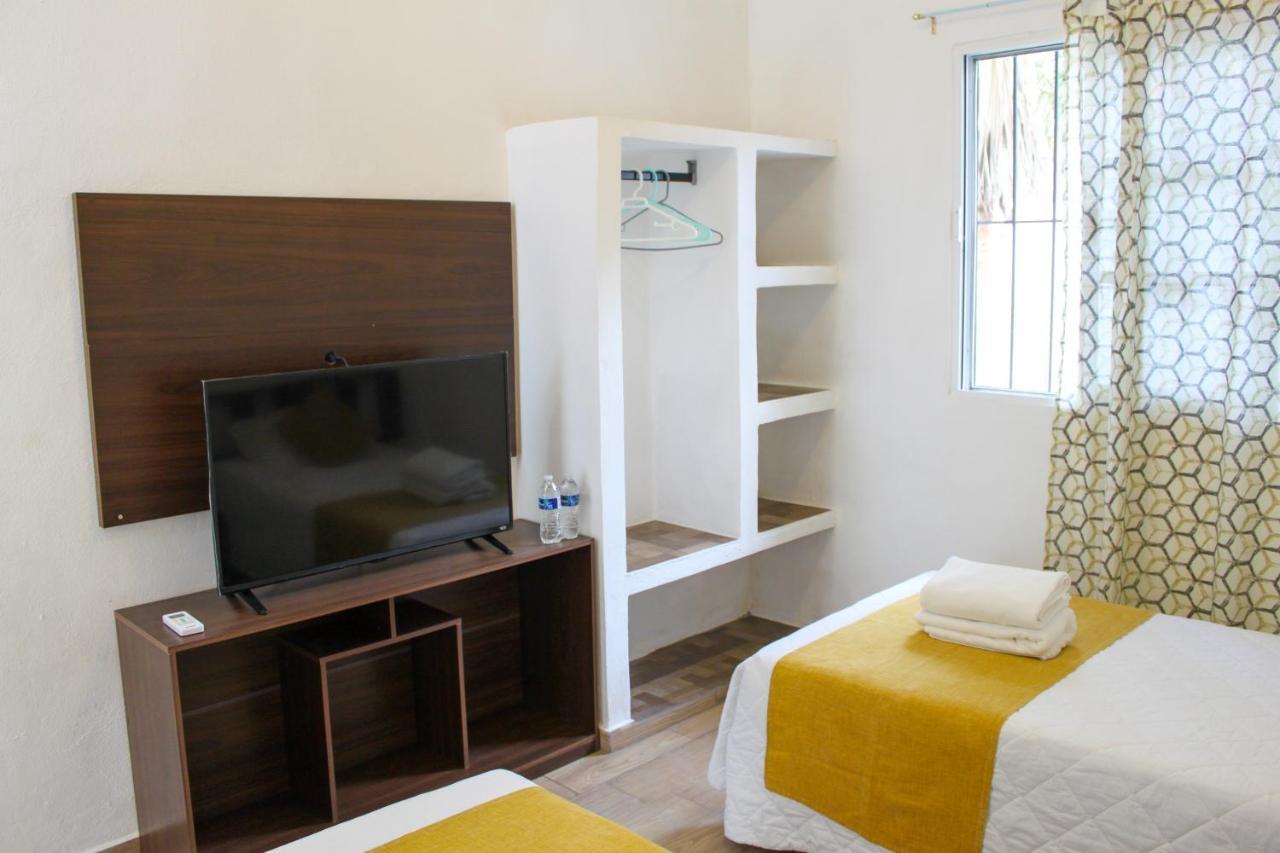 Rooms In Cancun Airport Exterior photo