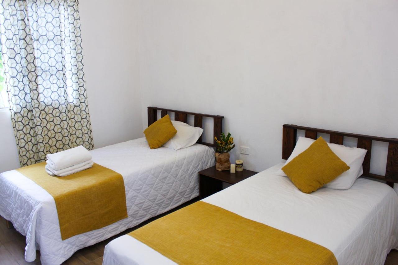 Rooms In Cancun Airport Exterior photo